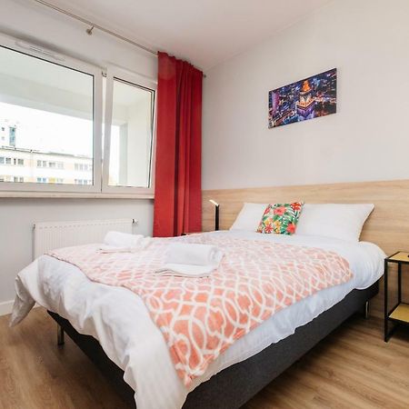 Stare Bielany 2-Bedroom Apartment Varşovia Exterior foto