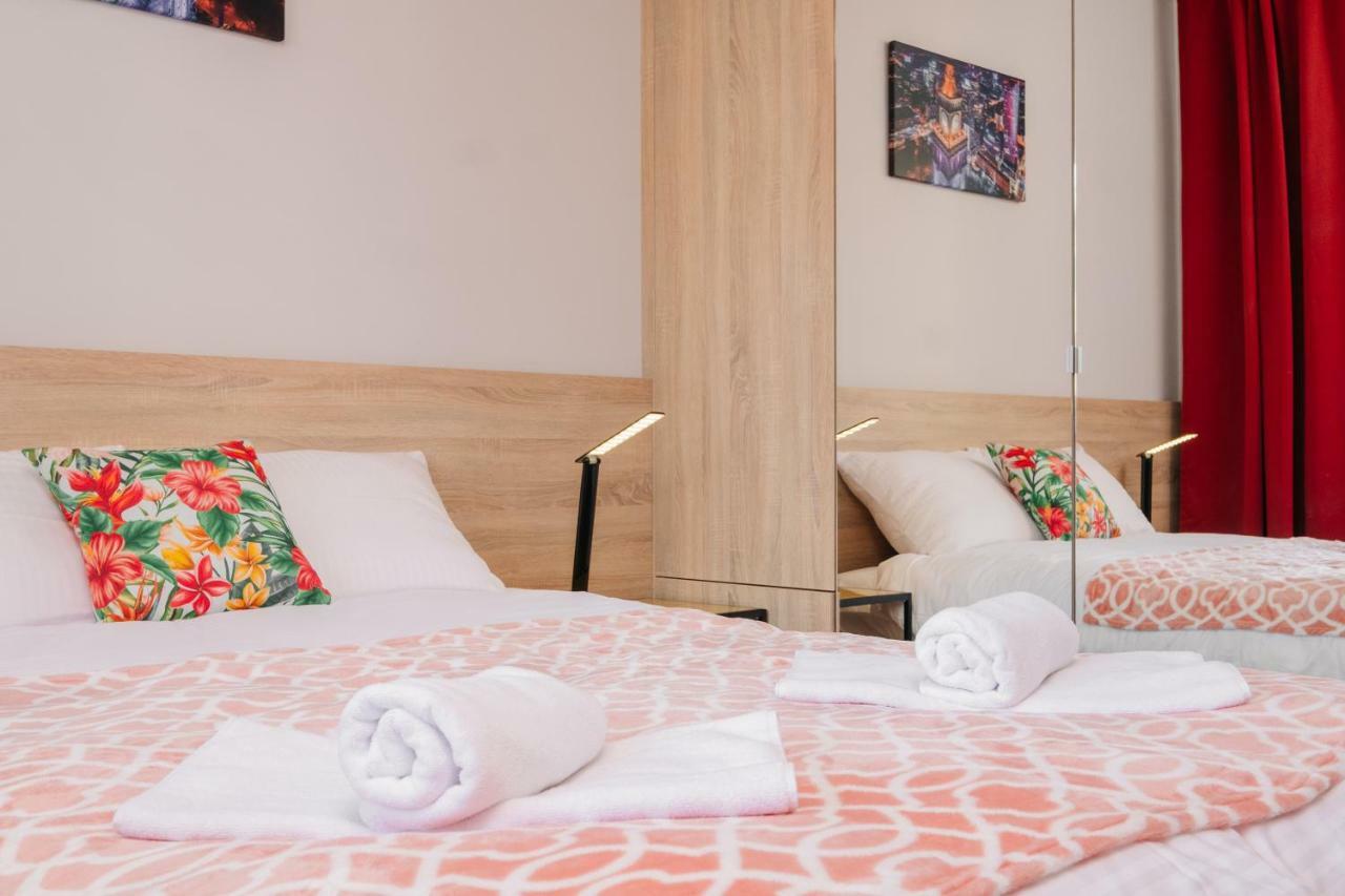 Stare Bielany 2-Bedroom Apartment Varşovia Exterior foto