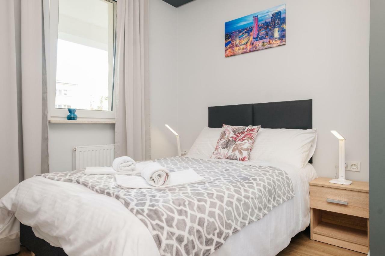 Stare Bielany 2-Bedroom Apartment Varşovia Exterior foto