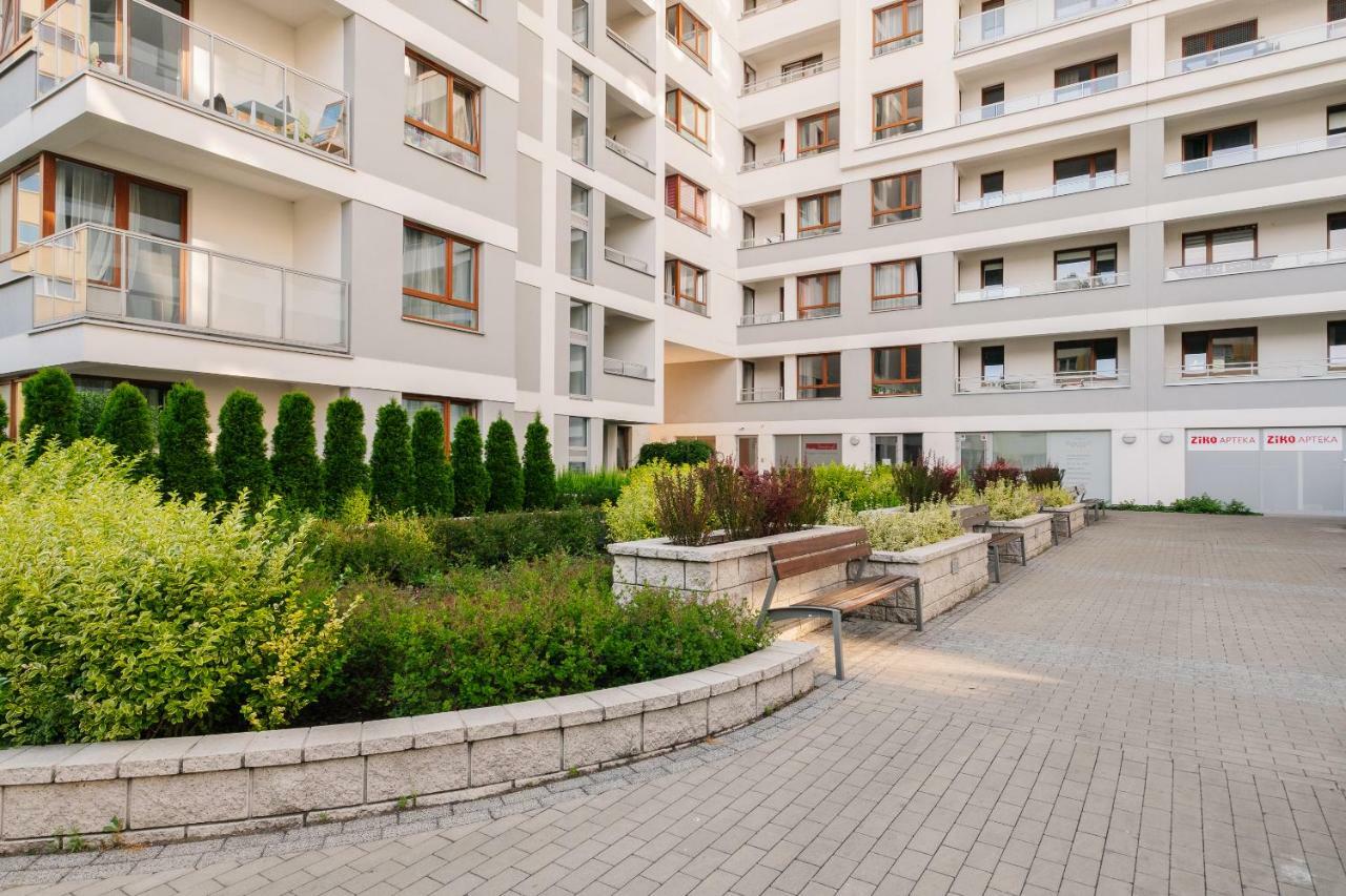 Stare Bielany 2-Bedroom Apartment Varşovia Exterior foto
